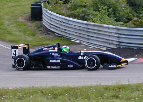 Edward Sandström i en af Racing Denmark's Formel Renault 2000 racere.